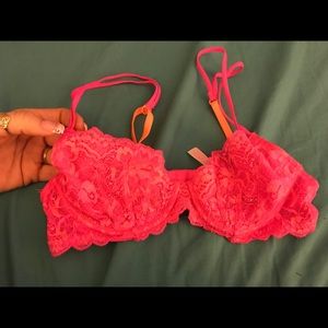 Victoria’s Secret PINK bra no padding 34b lacie